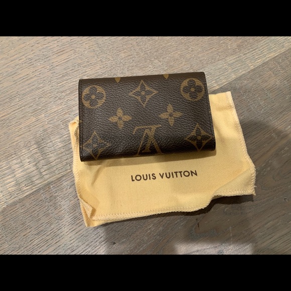 Louis Vuitton 6 key holders - Picture 5 of 5